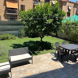 Casa Paestum. Your Wonderful Garden In , Rome Italy